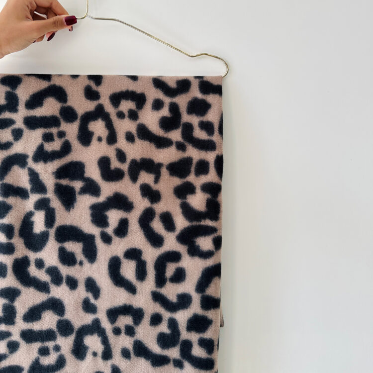 شال موهر پلنگی کرم